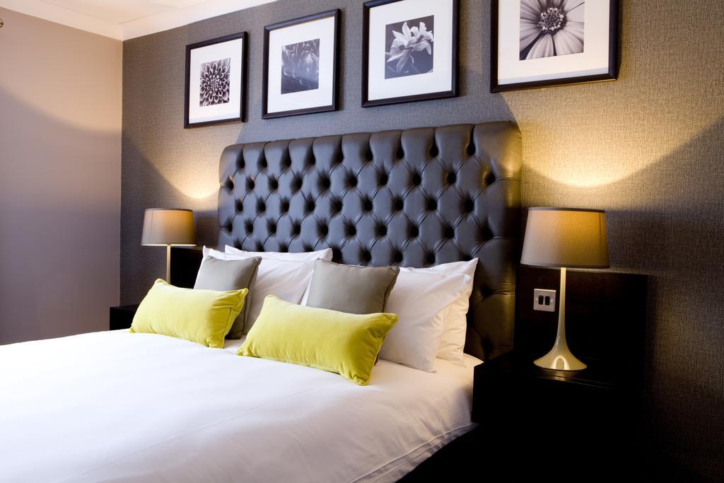 The Bulls Head Hotel هييل المظهر الخارجي الصورة